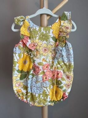 ⭐️⭐️ PICK 5 / $20 Janie & Jack Baby Floral Ruffle Bubble Romper 12-18M